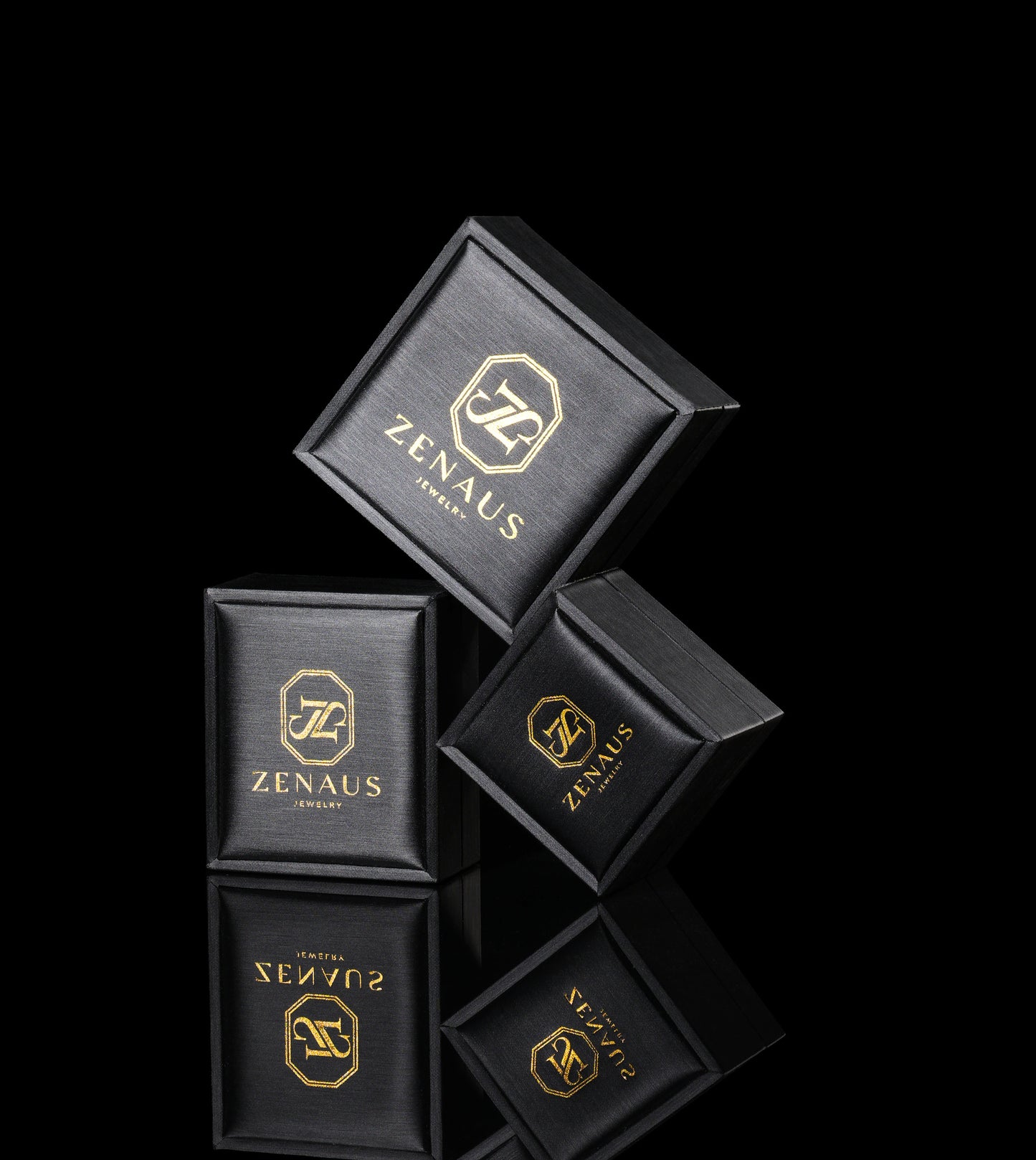 The Chromatic Square Chain- Gold